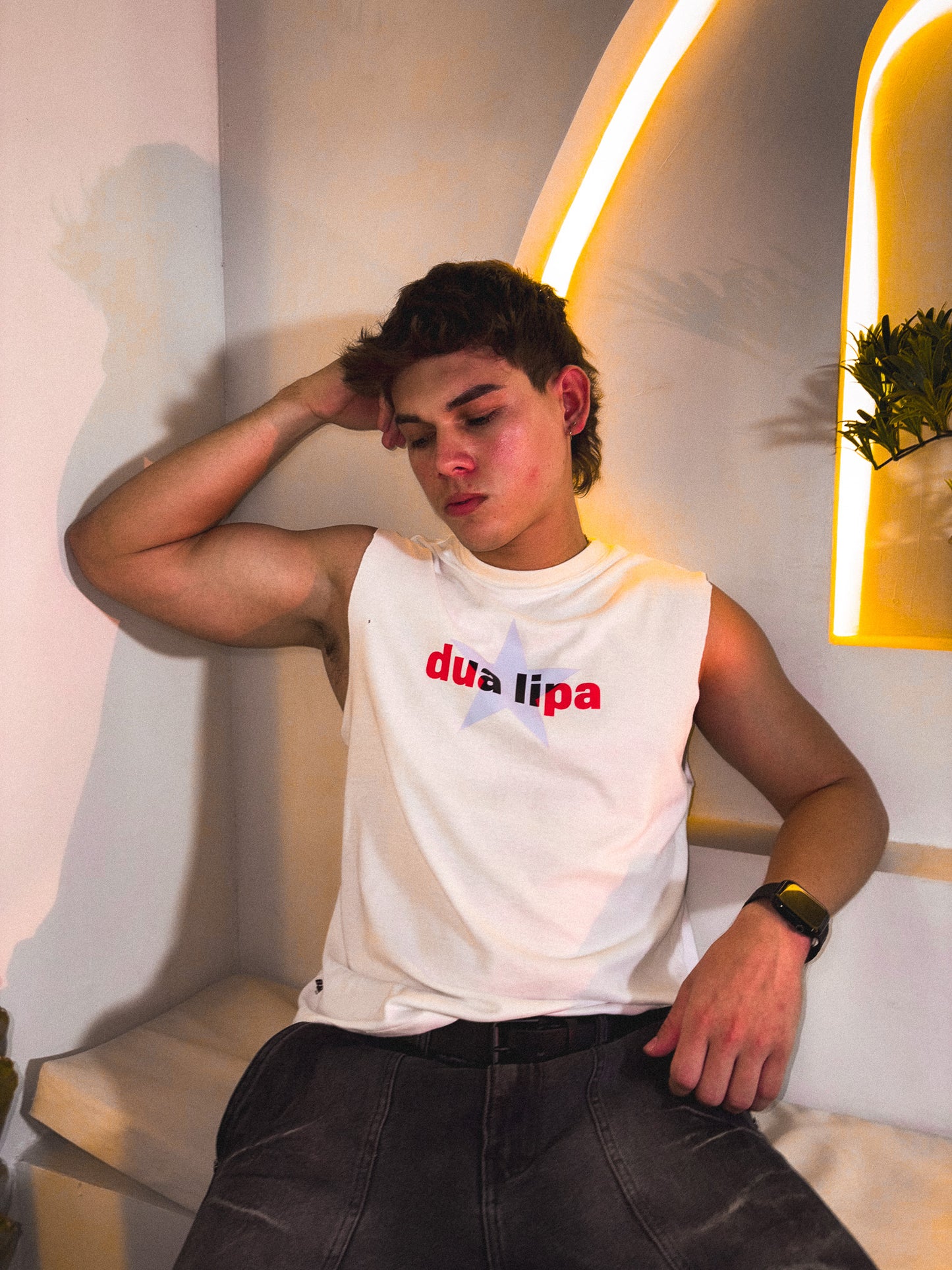 Camisilla de Algodón Peinado - Star Dua Lipa (Blanca con Letras Rojas)